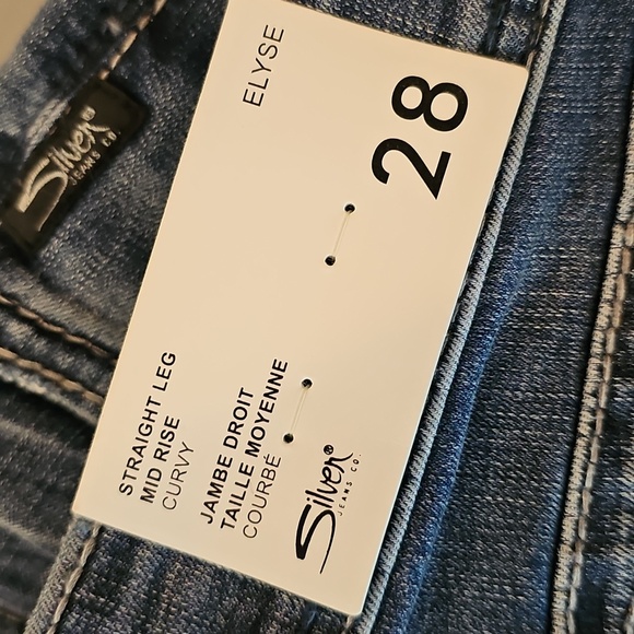 Silver Elyse 28x30 Mid Rise Curvy Straight Leg Jeans - Picture 6 of 8